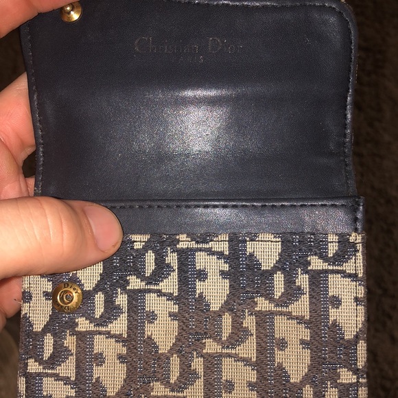 Dior flap goes for 540 brand new - Picture 2 of 2